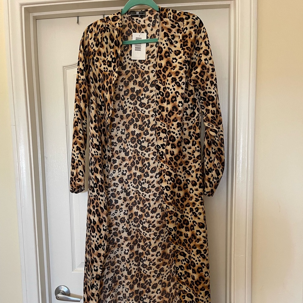 Beautiful leopard print cover up